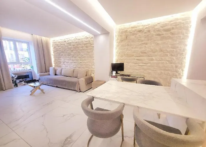 Апартаменты Luxury In 